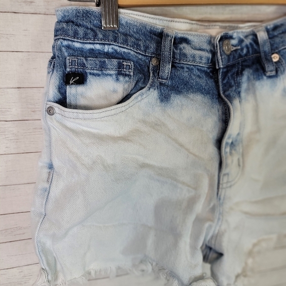 KANCAN RAW HEM TWO TONE DENIM SHORTS, SZ MEDIUM - Picture 2 of 9